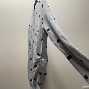 ⭐️ 2/40$ OLD NAVY MATERNITY SWEATER SIZE MEDIUM